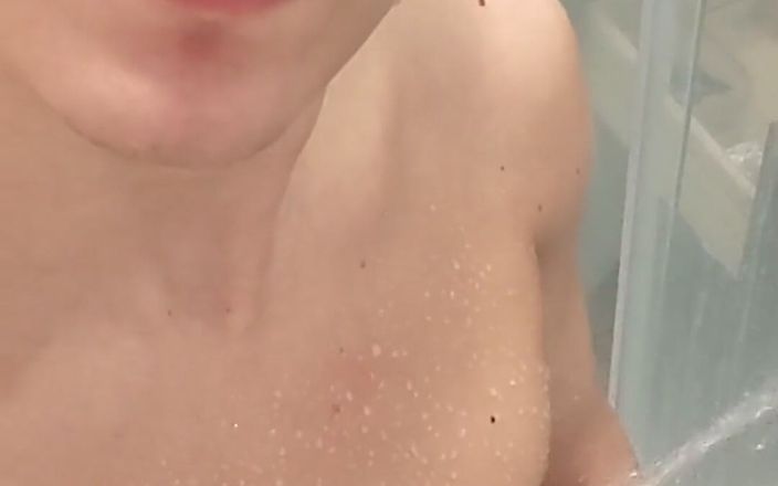 Alex Davey: Shower Before Stream
