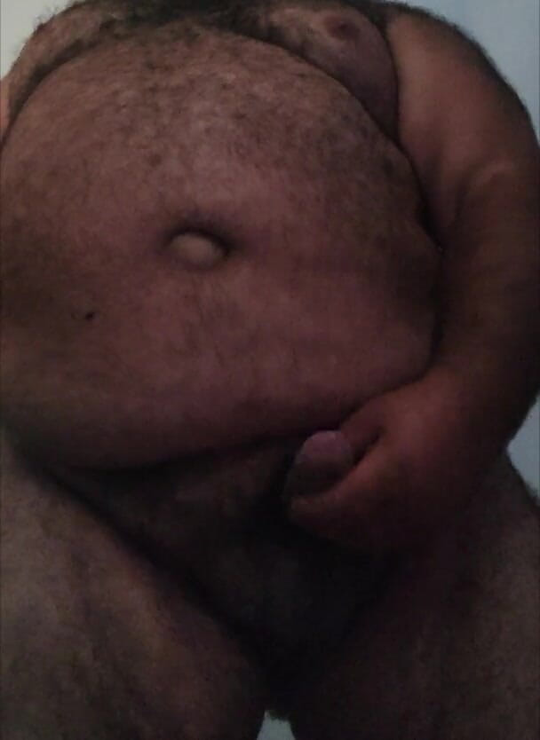 BeardedChubby: Sessiz yavaş mastürbasyon, her şeyi gösteriyorum ve sonunda kontrolü kaybediyorum