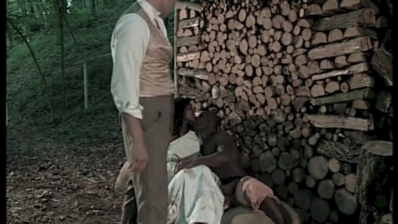 Inthe MILF room: 这个黑人女孩被大黑屌插菊花