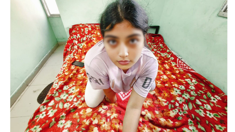 Horney_Ankita: Desi bella sorellastra 18+ scopata nella figa stretta XXX