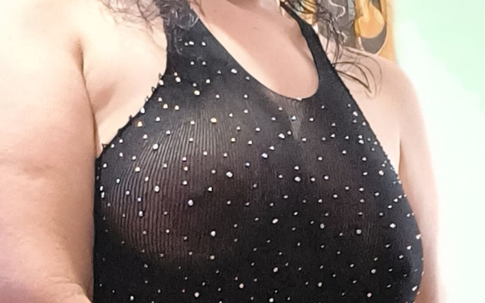 Maria __Ponto: Maria due dei seni da vicino