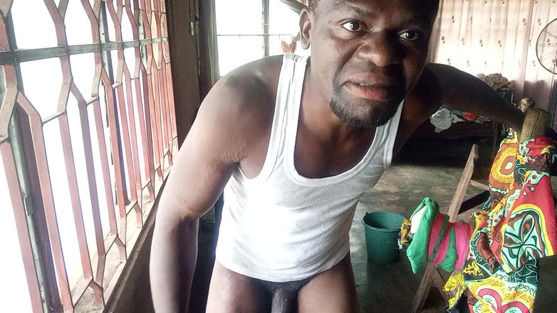 Moviesporn1: Aku akan menunggu pacarku untuk datang ke rumah