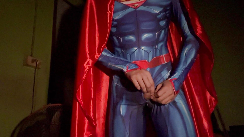 SinglePlayerBKK: スーパーマンはぎくしゃくして射精します。