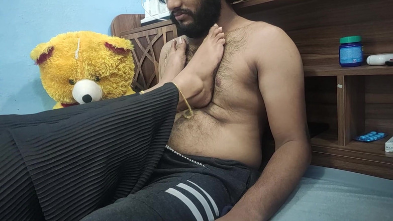 Vaigavarun Feet romance: Chest Trample