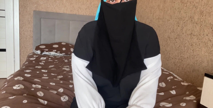 Lux Eva: Arabská dívka dává JOI