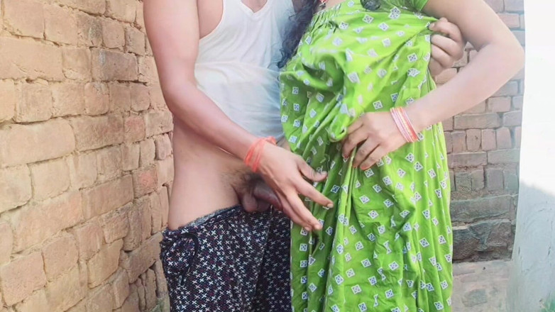 Trilokinath: India bella milf mucama follada por otro vigilante real video...