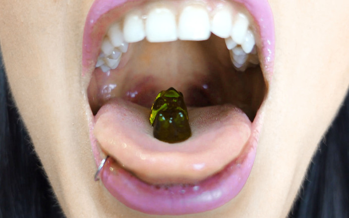 Anitta: Dev kadın "kayınbiraderi" intikam altyazılı