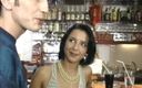 German Homemade: Ohromující německá holka dostane její muff zničený v baru
