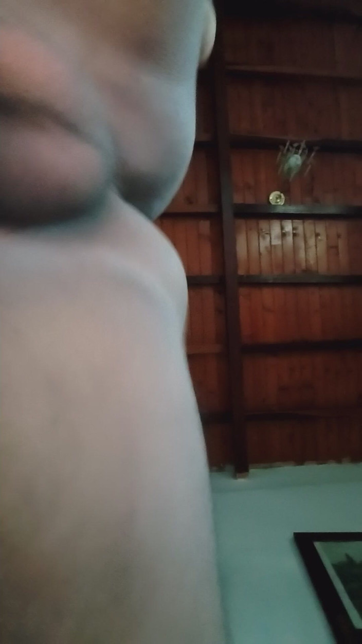 AngyAmazon: Ho notato che ad alcuni ragazzi piace il culo del...