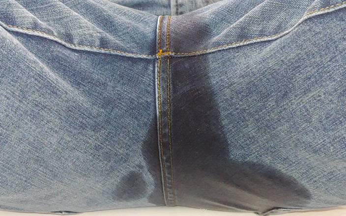 Reindy: Bluejeans pee desperacja w wannie 2 kąty z bliska