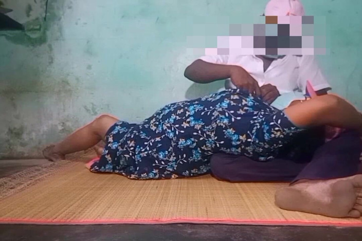 Priyanka314: India del pueblo belleza tía mamada en casa woner