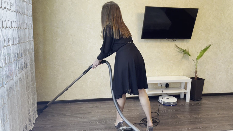 Hottie goddess: Miele的色情抽真空