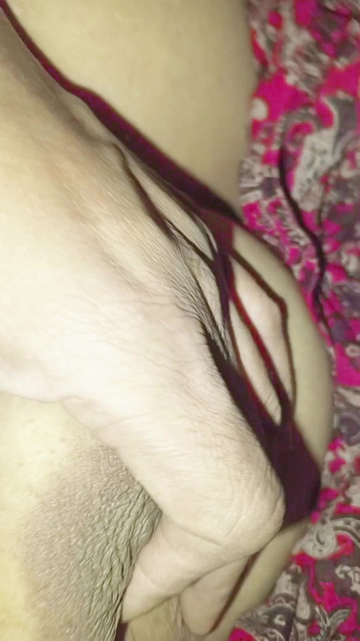 Rayhan0099: Indisk desi hemmafru