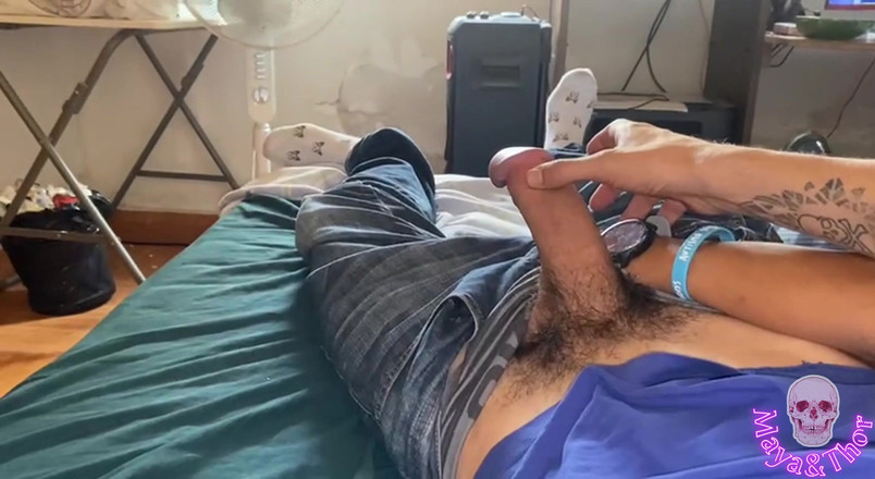 Mayay Thor X: 我在follame.uno上看到了我最好的朋友，我狠狠地操了她，射得满是精液