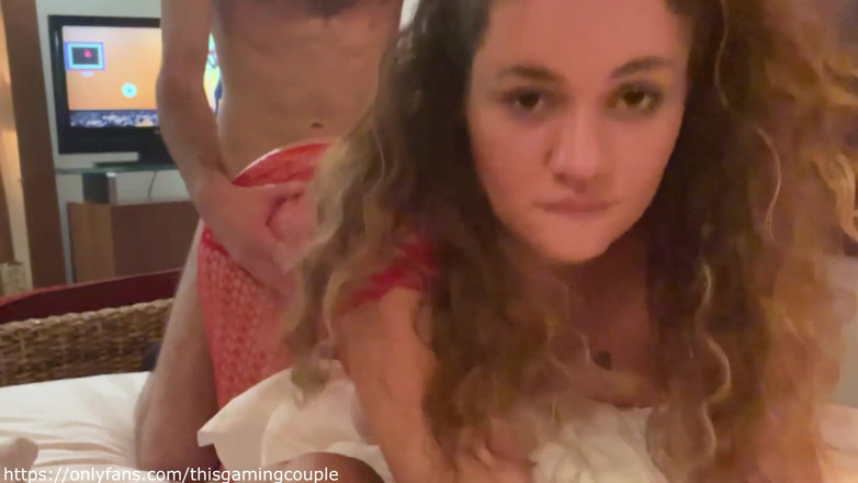 GamingCouple: 私の不貞の妻を持った夫の夫を見て彼の友人を犯す私