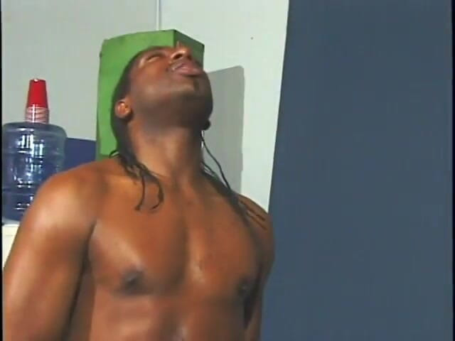 Gays Case: Black stud fucks his gay lover's mouth hardcore