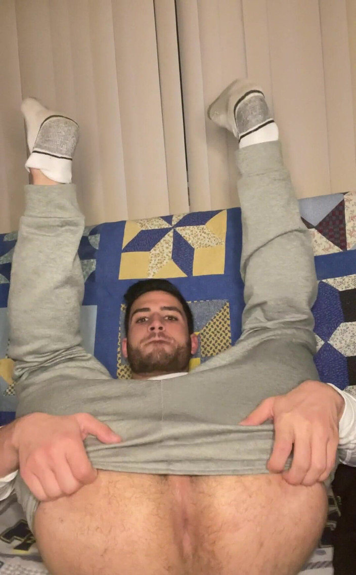 Christian Styles: 大鸡巴单人自慰1