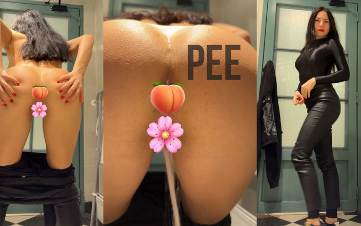 Princess Monica: Strip From Сatsuit and Pee in the Cafe's Toilet