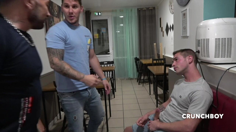 Raw sex in exhib in Madrid: 被直户外餐厅生性交