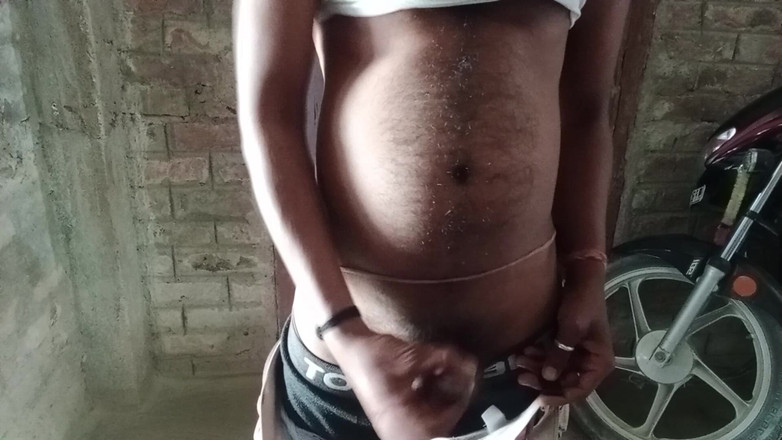 Tuloo_Ki_sali: Musterbatiyon индийский паренек трясет своим хуем