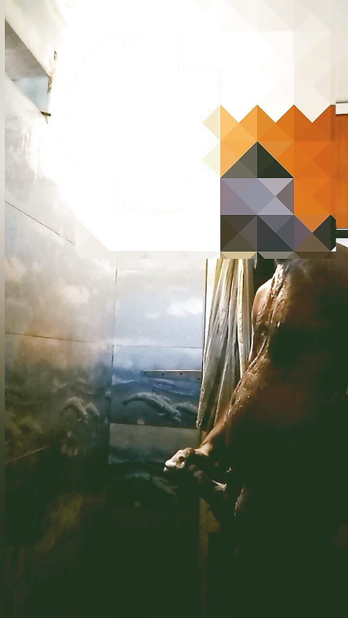 themoon: Vesničaný chlapec si honí