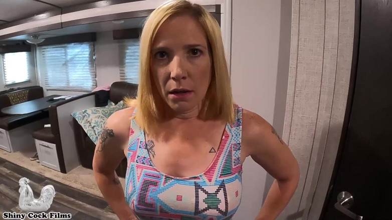 Jane Cane: Stepmom Agrees to Tinder Hookup, Opens Door to Her Own...