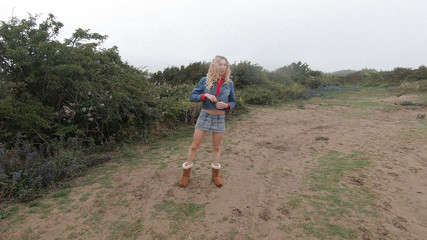 The Midnight Minx: 巣穴で遊び心を感じる