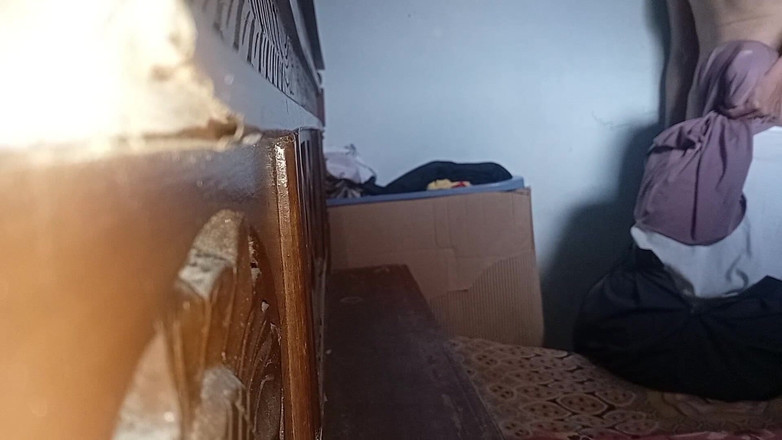 Famly sex: 내 새엄마는 시누이의 방에 앉아 있었다.