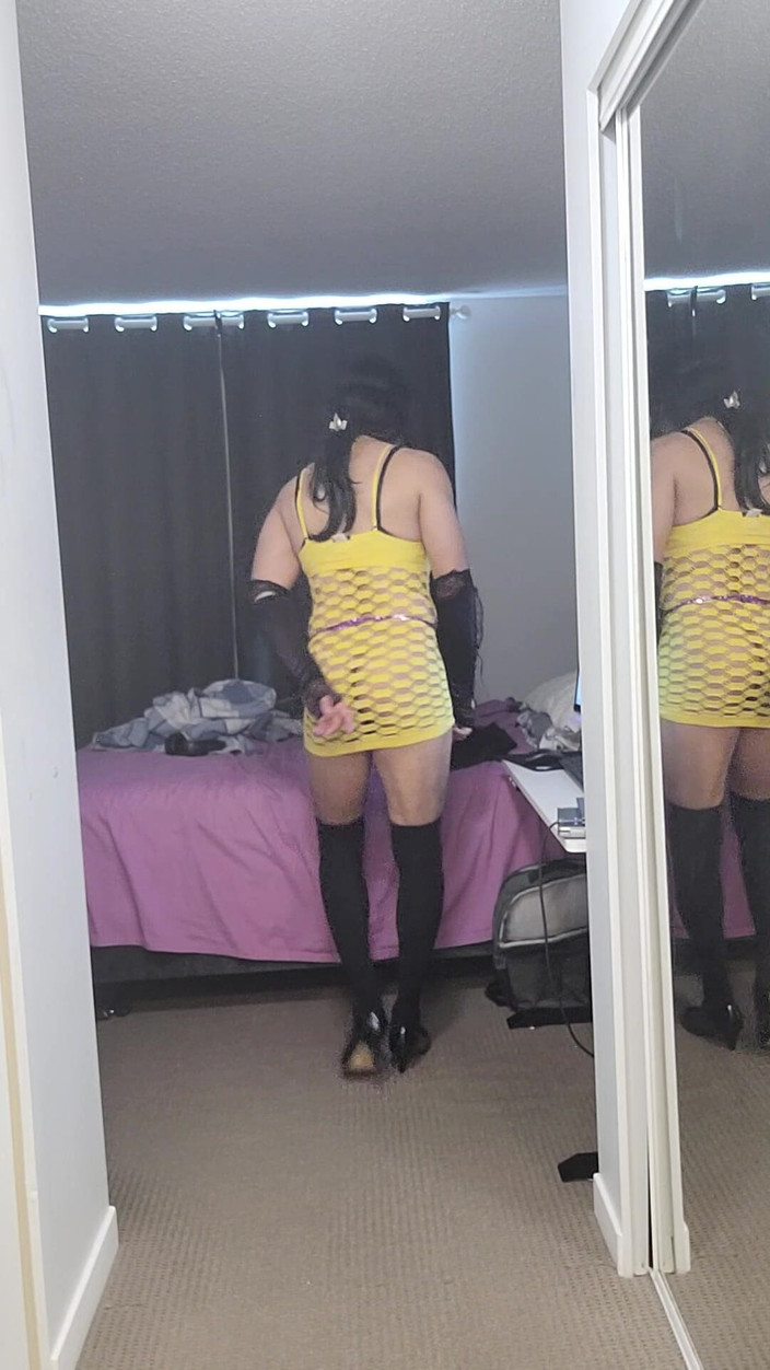 CDSissySusi: पीले फिशनेट में शौकिया बहिन Susi सीडी