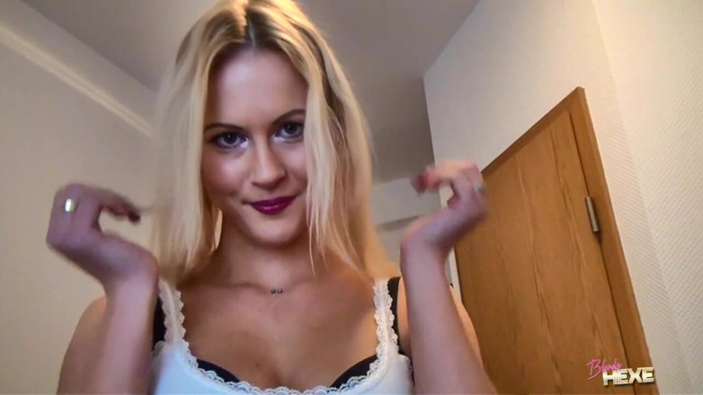 Blondehexe: The Birthday Present