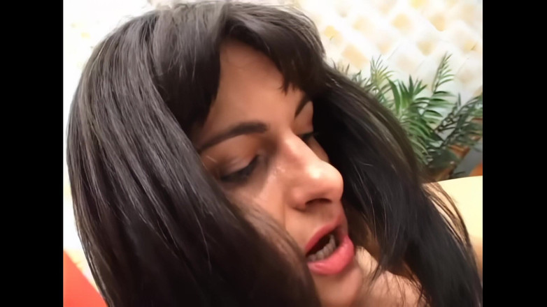 Planet Shemale: Anale vrienden neuken in San Paulo do Brazil