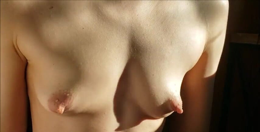 HottButtNasty: Myslela jsem, že bys ráda sledovala, jak si kroukám prsy.