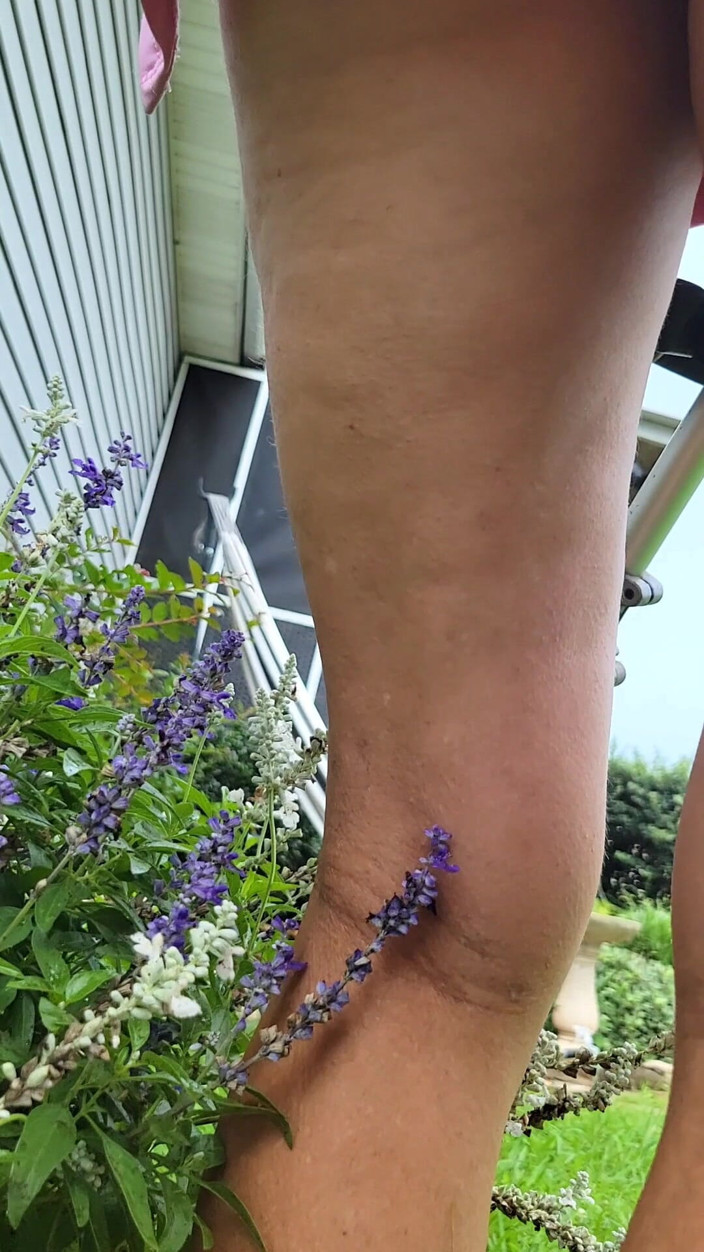 Fantasy Milf: Gaping Wet Yardwork Cunt