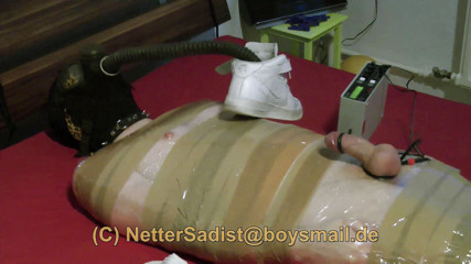 Coole Boys: Young skater guy tied up, used and milked