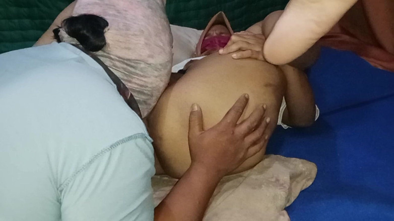 Babang endut: 인도네시아 내 새엄마의 보지 핥고 따먹기 2부