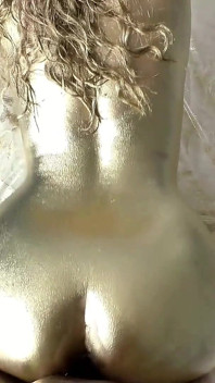 Beautiful Golden Body Art and Gentle Sex with a Golden-skinned Beauty