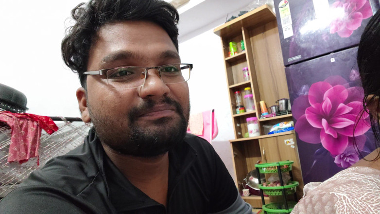 Premi pooja: Video mesra abang tiri dan saudara tirinya - tante seksi india...