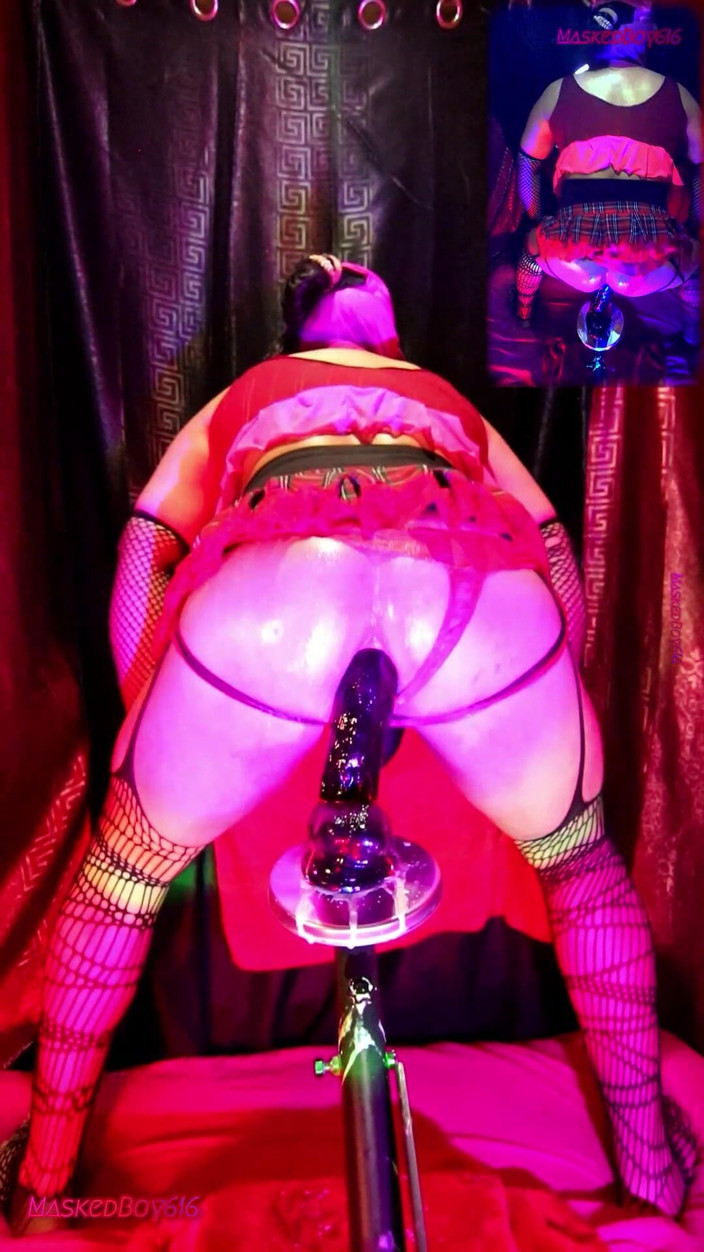 Maskedboy616: Twerken im Minirock Reiten auf meinem Dildo 4