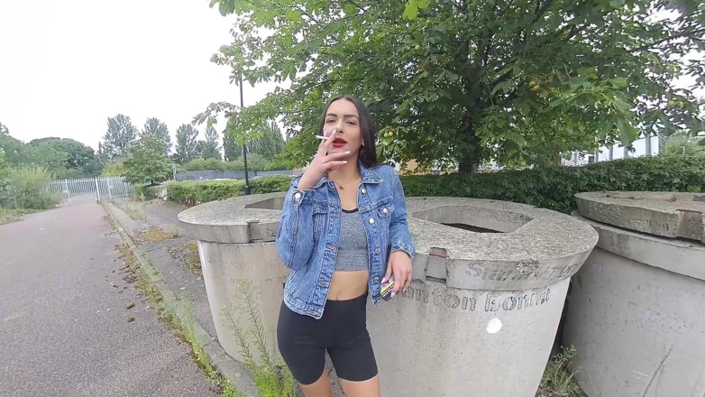 VR smokers HD-2D Videos Only: Kim Model - Interview