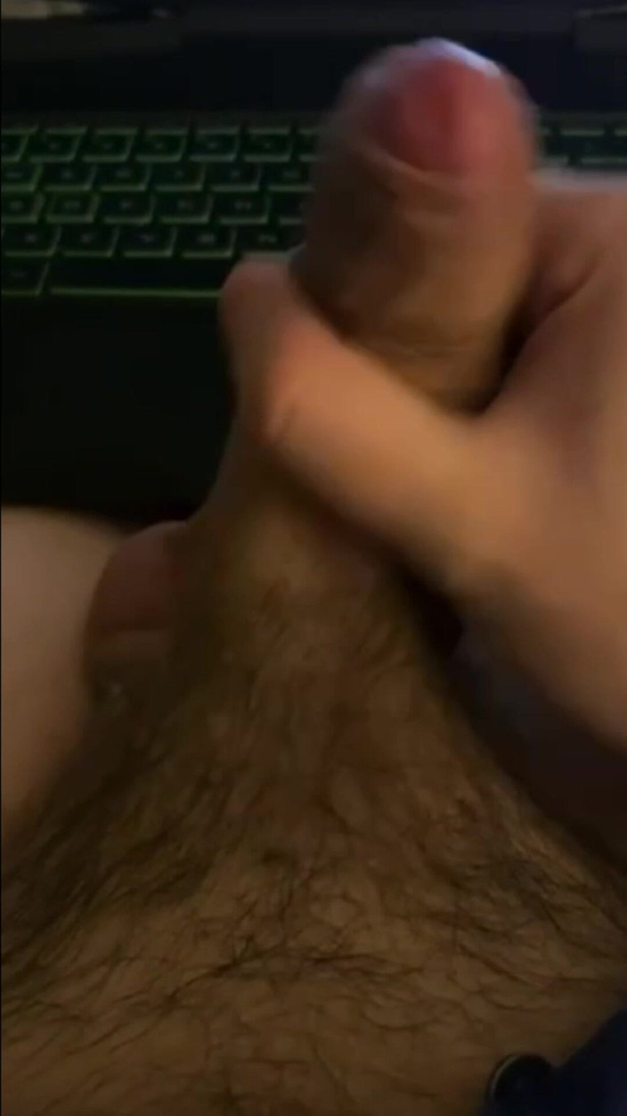 Martin Pescador: This Is What Happens When a Gaymer Guy Gets Horny