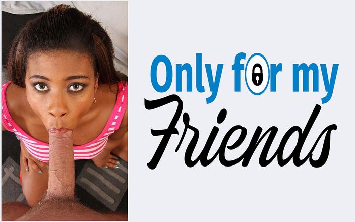 Only for my Friends: Mia peach una fidanzata troia dalla pelle scura con tatuaggi...