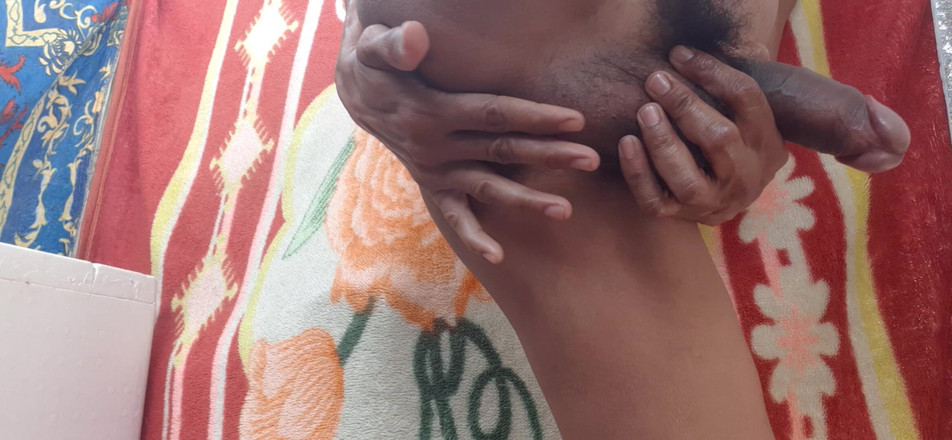 Che: 屁股鸡巴操黑人大印度热辣户外性爱