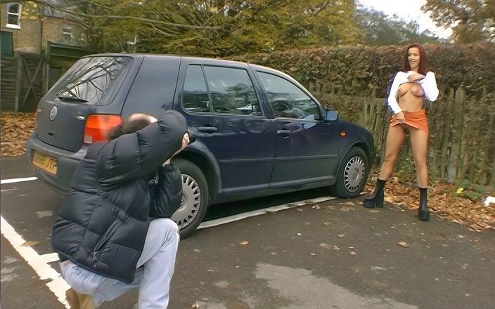 One Man Banned: Фотосесія позування та оголеності на відкритому повітрі