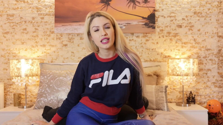 Erotic Tanya: Kentut busuk Roomie