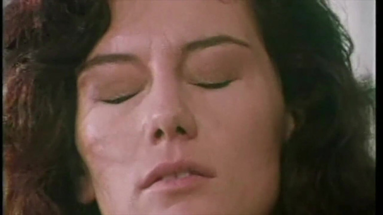 Inthe MILF room: Lo Psicologo Scopa La Segretaria a Pecora Sulla Scrivania