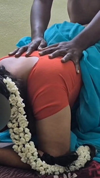 Hot Body Cheating Desi Aunty in Saree Blouse Hard Fucked & Doggy Pussy Creampied