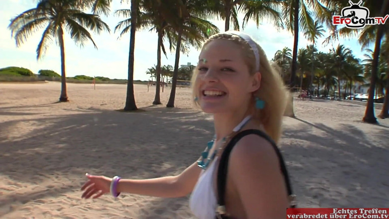 EroCom: Skinny blonde wants hot sex