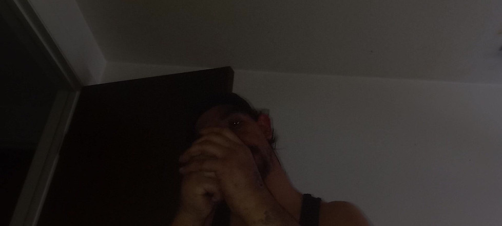 Jerry A Martinez: Skleněná zástrčka