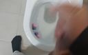 Bayer: Toilet Solo Masturbation