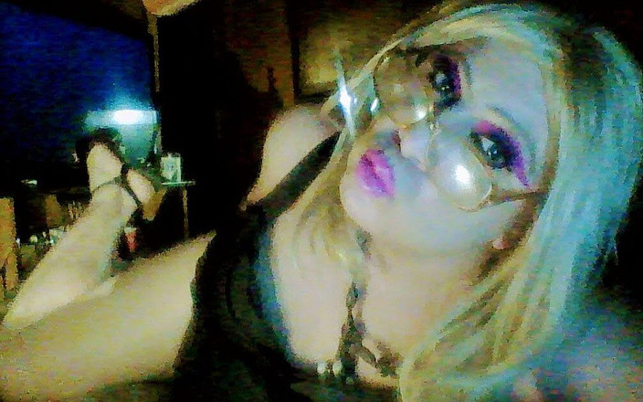 Krissy Sweets: Người mặc đồ lót gợi cảm Krissy Sweets mặc đồ lót và...